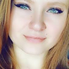 Megan Holst's Instagram, Twitter & Facebook