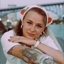 Photographer needed for small wedding in downtown Louisville?