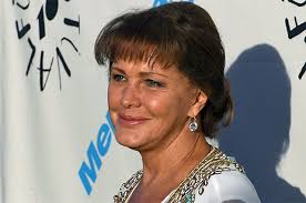 «мне очень жаль, что он услышит. Elena Proklova Nu Vot Takaya Ya Persona Kultura Argumenty I Fakty