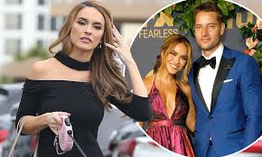 In her own words, selling sunset's chrishell stause reveals the '90s sitcom she's ready to reboot, the celebrity she can't get enough of on social media and so much more! Chrishell Stause Convinced Justin Hartley Had A Financial Motivation To Divorce Daily Mail Online