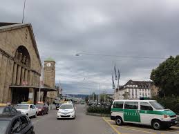 Siz mashinani buyurtma qilishingiz mumkin sayt va dastur orqali ios (shu. Datei Basel 2012 08 Mattes 1 298 Jpg Wikipedia