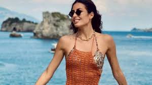 She is an actress, known for ammen (2020), made in china napoletano (2017) and my father jack (2016). Elisabetta Gregoraci Lascia Senza Parole Lo Dico Ufficialmente Kronic