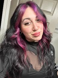 ✨ NEW + GIVEAWAY! ✨ NEW ROBOT BAR IN SA! 🤖🍸🔥 San Antonio just leveled UP  with the opening of Unhireable — the city's first-ever bar with a robot  bartender that mixes