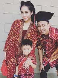 15 kumpulan contoh gambar untuk belajar mewarnai anak tk 07 10 2019 belajar mewarnai selamat datang oncomers semua sehat selalu yah sekarang oncom man akan membuat artikel yang berkaitan dengan dunia mewarnai atau. Intip Penampilan Raffi Ahmad Dan 6 Artis Ini Saat Wisuda Anak