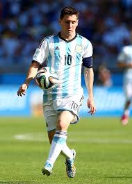 50' gerard piqué (autogol) 77' lionel messi (penalti) 79' cristiano ronaldo 89' marco asensio. Lionel A Messi