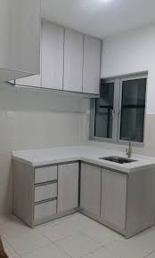 Kami pembuat kabinet dapur dengan harga yang murah dengan pelbagai jenis material mengikut minat pelanggan kami. Kabinet Dapur Home Furniture Furniture On Carousell