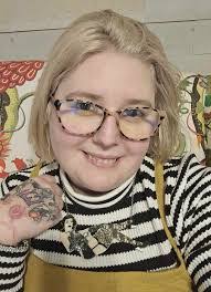 Hillary Lehman's Instagram, Twitter & Facebook