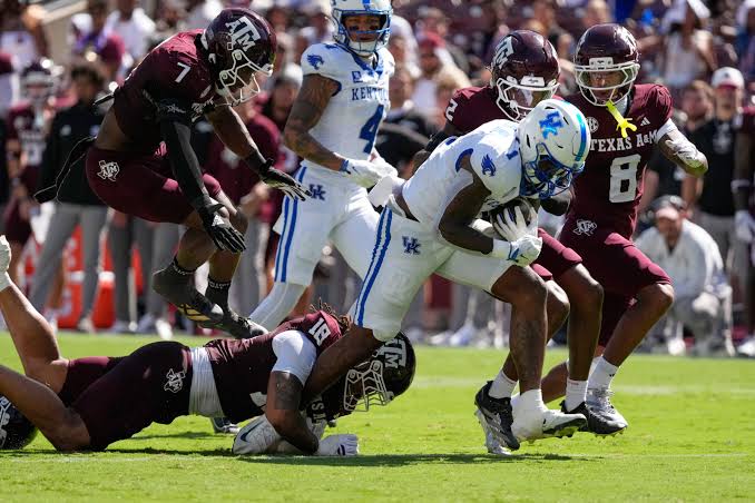 Kentucky stuns No. 9 Texas A&M 31-21 in coach Will Stein's first road game  – WKRG News 5