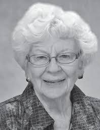 Mae Knox's Instagram, Twitter & Facebook