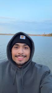 Hey everybody I'm Daniel I'm bored some girl for chat ?
