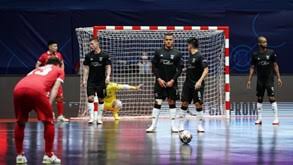 As expecativas não devem ser exageradas, é prematuro», acrescentou yuran, que indicou aquilo com o qual o treinador português tem de se preocupar para o imediato. Benfica Perde No Prolongamento E Diz Adeus A Champions De Futsal Futsal Jornal Record