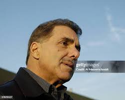 99 Barnes Noble Leonard Riggio Stock Photos, High-Res Pictures, and Images 