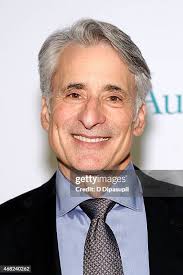 Honoree Spencer Beebe and wife Jane Beebe attend the National Audubon...  News Photo