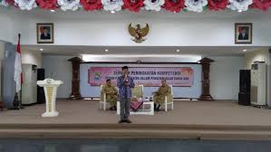 Founder kelas prie gs, writer, public speaker, radio & tv host. Seniman Prie Gs Isi Seminar Peningkatan Kompetensi Asn Pemkab Kendal Pemerintah Provinsi Jawa Tengah