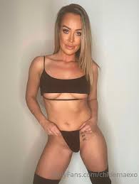 Chloe Mae 💘 on X: Who has seen the latest on my OnlyFans ? If you love  black thigh high boots as much as I do GET ON THERE 😛💦 ONE MONTH