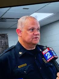 Someone please explain what this hairstyle is called!! 😂😂🤦🏽‍♀️🤷🏽‍♀️