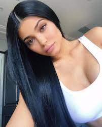 Leave a like if you enjoyed! Kylie Jenner Fans Confused As She Looks Just Like Her Big Sister Kim Kardashian In Sultry New Selfie