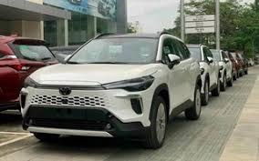 Hybrid : Xe như Toyota Alphard này dễ về Việt Nam đầu 2025: Nội thất kiểu  'chủ tịch', mạnh 480hp, hết xăng vẫn chạy được 140km