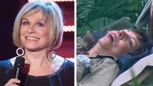 She is married to josef abrhám. Mary Roos Schockiert Das Denkt Sie Uber Ihre Schwester Tina York Im Dschungelcamp Stern De