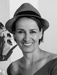 Sandra Mantz's Instagram, Twitter & Facebook