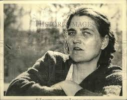 Margaret Staples's Instagram, Twitter & Facebook