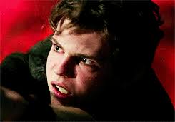 Gif Amazing Acting Right Here The Moments Peter Pan And Henry Switch Bodies Peter Pan Ouat Robbie Kay Peter Pan Peter Pan