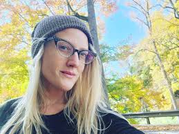 NYE Dec 31st, 2017, we officially disassociated from the Jehovah's  Witnesses. Overnight, I lost my parents, my only sibling, and friends I'd  known for over 20 years. I also gained a true