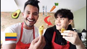 COCINANDO CON MI AMIGO COREANO en COLOMBIA - YouTube