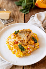 Gebratenes Zanderfilet Auf Kurbisrisotto Rezept Sweets Lifestyle Rezept In 2020 Kurbisrisotto Rezepte Zanderfilet Rezept