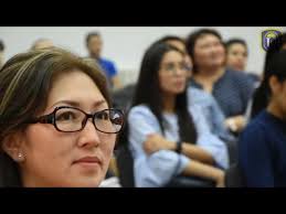 Мектеп директорының ата аналармен кездесуі