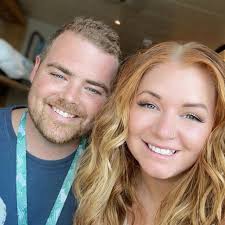 Are there camping spots near West Plains with cell signal?