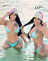 Double Dose Twins Miriam Michelle Hot Adult Model Signed 8x10 Photo COA  Proof 25 | eBay
