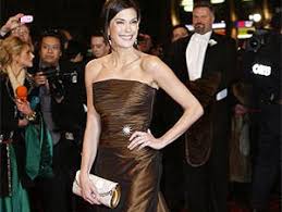 She is known for her television roles, portraying lois lane on the abc series lois & clark: Wer War Die Schonste Beim Opernball Oesterreich Orf At