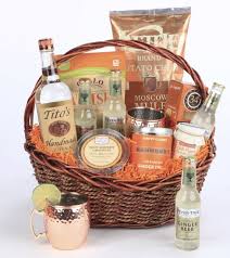 The Tito Moscow Mule Gift Basket Crown Wine Spirits Moscow Mule Gift Basket Alcohol Gift Baskets Moscow Mule Gift