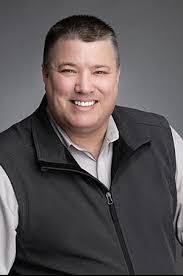 Joe Mckenney's Instagram, Twitter & Facebook