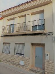 Una opción de vivienda que ha disparado su popularidad en los últimos años en españa son las casas prefabricadas. Casa Adosada En Venta En Benaguasil