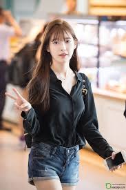 We do not claim ownership of any materials featured on this blog unless stated otherwise. Iu Lee Ji Eun Iu Fashion Korean Fashion Kpop Fashion