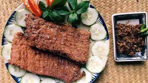 Nhưng đâu chỉ có biển, xứ nẫu còn đủ điều thú vị đang chờ bạn khám phá. Kham Pha Ngay 10 Ä'áº·c Sáº£n Phu Yen Lam Qua Y NghÄ©a Nháº¥t Cho Du Khach