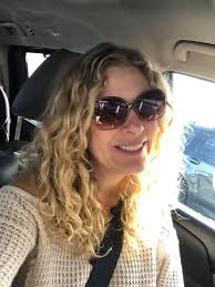 Having curly hair 😩😩😩 minah @Minahdamzz Growing up as a child, what did  you dislike about yourself that you later embraced!!