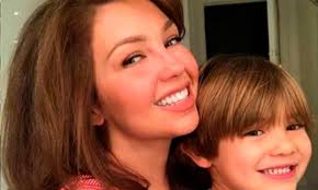 Since 2000 she has been married to the american music producer tommy mottola, with whom she has two children: El Hijo De Thalia Cumplio Ansiado Sueno Y Ella Lo Festeja Con Este Video America Noticias