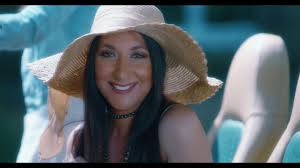 SUSAN & DARIA EBRAHIMI Sie brechen auf zur „Tour de Chance“!