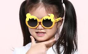 Lợi ích khi đeo kính mát (kính râm)