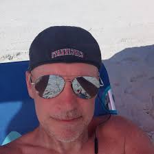 Gordon Ramsay Kicks Robert De Niro Out of His Restaurant, Declaring “Don't  Come Back Here, You Woke Baby,”... Full story below👇👇👇