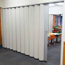 Küçük evlerde alandan kazanmak için kurgulanan bu sistemler, zamanla. Akordiyon Kapi Modelleri Ve Ornekleri Uzmanindan Derleme Evde Mimar