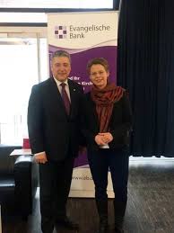 Als attraktivste bank in der region verbinden und begleiten wir menschen für mehr wohlstand. Unterstutzung Durch Evangelische Bank Stadtmission Nurnberg