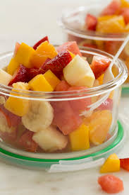 Emulsionate bene il tutto utilizzando un frustino 4. Insalata Di Frutta Fresca Comprimibile Ricetta Semplice E Salutare