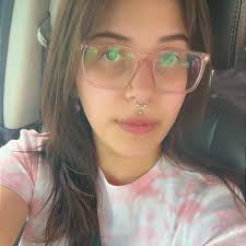 What are must-try coffee drinks at 7Brew?