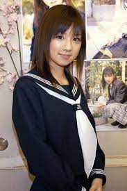 ボード girls in school uniform のピン