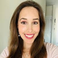 Shannon Beale's Instagram, Twitter & Facebook