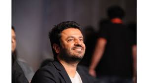 It is made under the banner of the story of the series revolves around sunflower, a middle class society in mumbai, in which a. Zee5 Announces A Unique Crime Comedy Original Sunflower By Vikas Bahl Daily Times